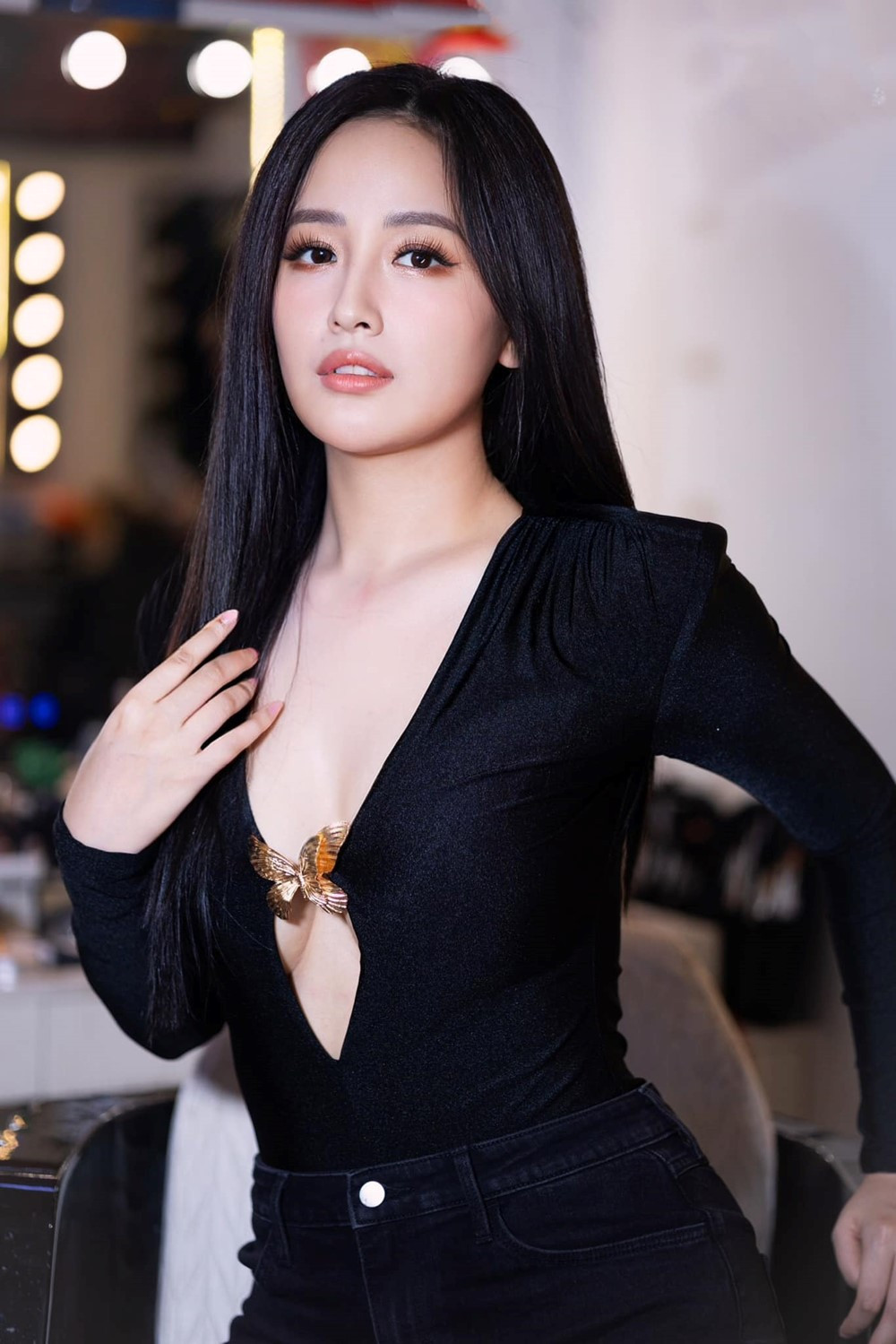 'Hoa hậu chứng khoán' nổi tiếng Việt Nam mê tít đồng hồ 10 tỷ, sở hữu BST đắt bằng vài căn biệt thự - ảnh 2