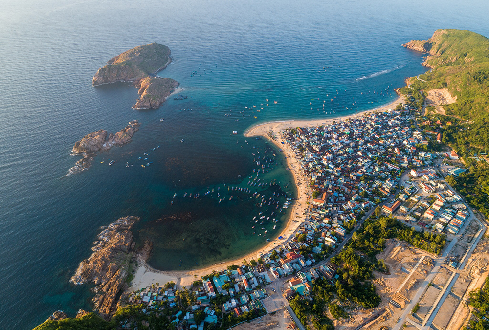 Tỉnh có hơn 130 km đường bờ biển, được mệnh danh là 'thiên đường biển đảo' của Việt Nam, thu 16.000 tỷ đồng - ảnh 1