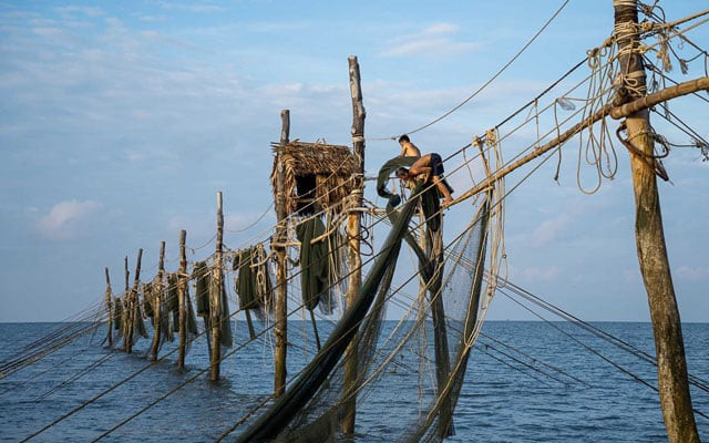 Bãi biển đặc biệt ở miền Tây Việt Nam gây ấn tượng với những cánh quạt điện gió khổng lồ- Ảnh 4. Bãi biển đặc biệt ở miền Tây Việt Nam gây ấn tượng với những cánh quạt điện gió khổng lồ- Ảnh 4.