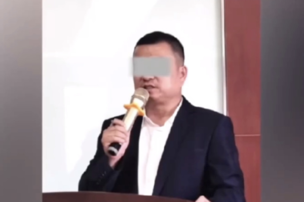 Bắt giữ 'chuyên gia tư vấn tài chính' nổi tiếng - ảnh 1