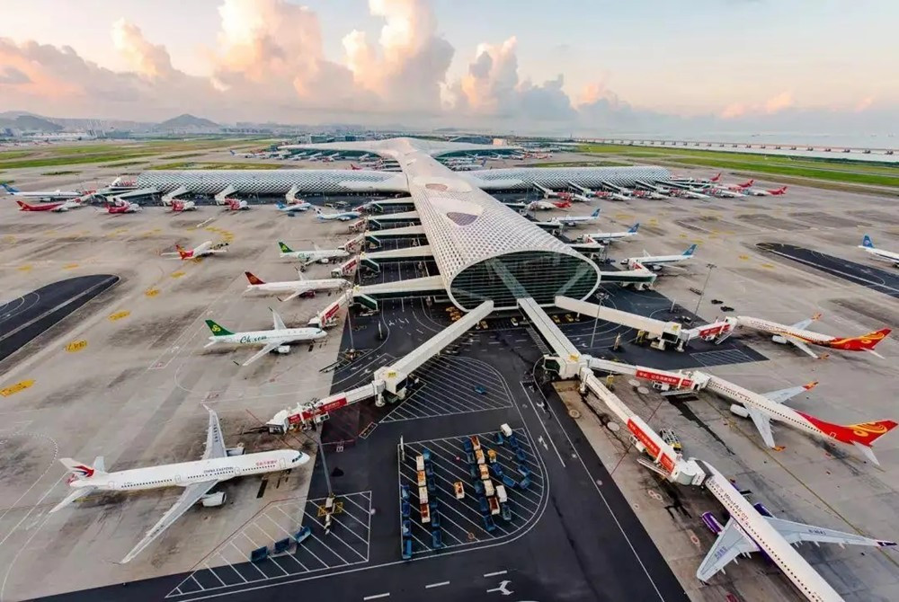 San phẳng 370 ngọn núi xây siêu sân bay thuộc cấp độ cao nhất, huy động 9.000 tấn thuốc nổ - ảnh 4