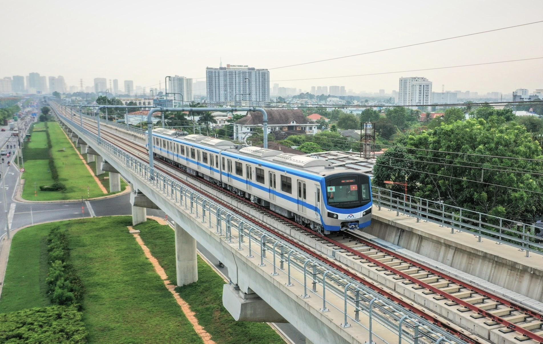 Siêu đô thị chiếm 1/4 GDP cả nước sau sáp nhập sẽ sở hữu mạng lưới đường sắt đô thị gần 1.000km- Ảnh 1. Siêu đô thị chiếm 1/4 GDP cả nước sau sáp nhập sẽ sở hữu mạng lưới đường sắt đô thị gần 1.000km- Ảnh 1.