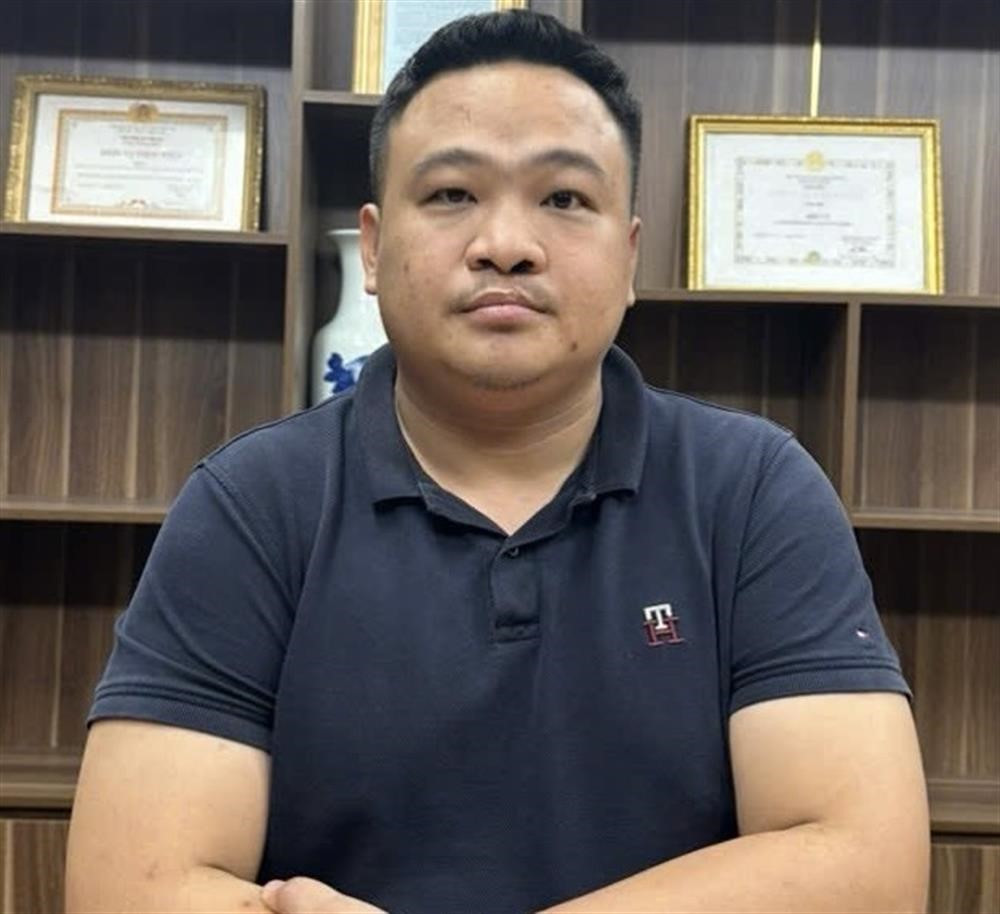 Bộ Công an khám xét 4 công ty, bắt khẩn cấp Trần Quang Đạo, thu giữ hơn 500 điện thoại và 80 máy tính - ảnh 1