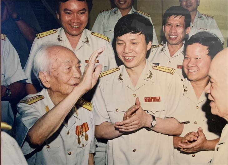 Nhà báo đầu tiên mang hàm Đại tướng của Việt Nam: 16 tuổi vào nghề, được đích thân Bác Hồ dạy làm báo - ảnh 5