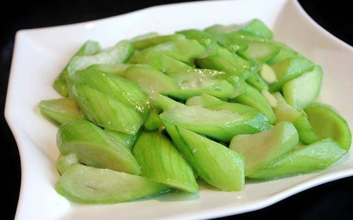 Tưởng chỉ nấu quả, ai ngờ phần lá của cây có ngay trong vườn nhà cũng rất quý như ‘nhân sâm của nhà nghèo’, giúp giải nhiệt