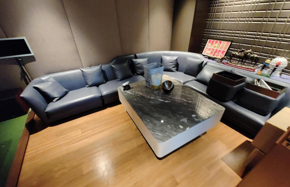 Khám xét nơi ở, tịch thu tài sản trị giá hơn 42.000 tỷ của một CEO - ảnh 2