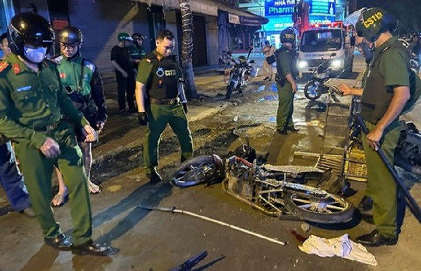 Công an khởi tố, bắt tạm giam 8 người - ảnh 2