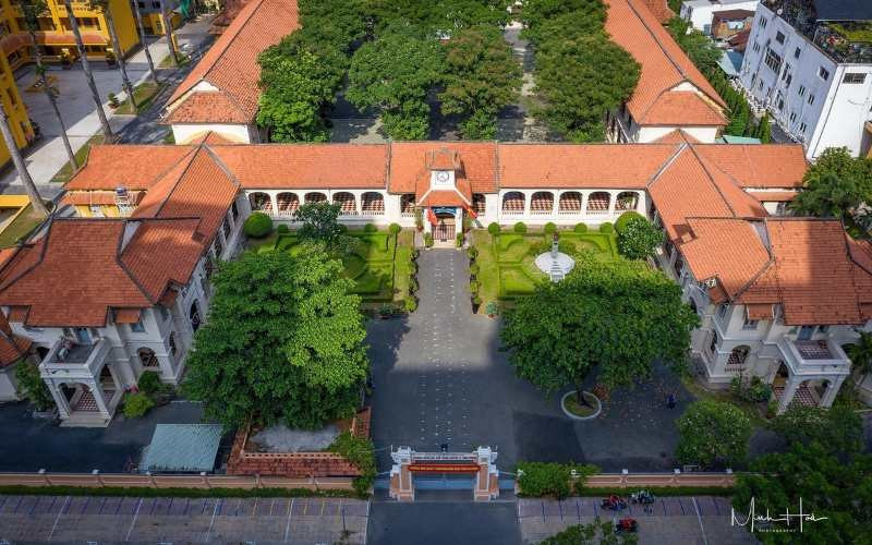 Ngôi trường chuyên có điểm chuẩn lớp 10 cao nhất TP. Hồ Chí Minh: Thành lập thời Pháp thuộc, mang tên 'nhà bác học về ngôn ngữ' - ảnh 1