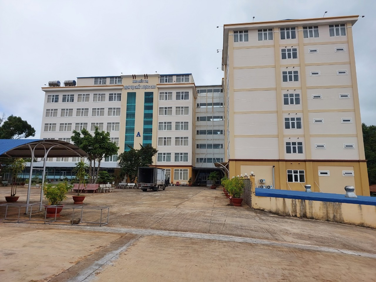 Bệnh viện hiện đại 250 tỷ bị bỏ hoang ở Tây Nguyên gỡ khó, chính thức được ‘giải cứu’- Ảnh 2. Bệnh viện hiện đại 250 tỷ bị bỏ hoang ở Tây Nguyên gỡ khó, chính thức được ‘giải cứu’- Ảnh 2.
