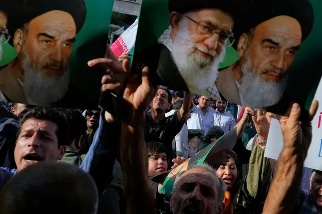 Hàng loạt đòn đau khó ép Iran khuất phục ảnh 1