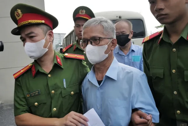 Bà Hoàng Thị Thúy Lan mắc hội chứng ngưng thở, cựu Bí thư Tỉnh ủy Phú Thọ đột quỵ ảnh 4