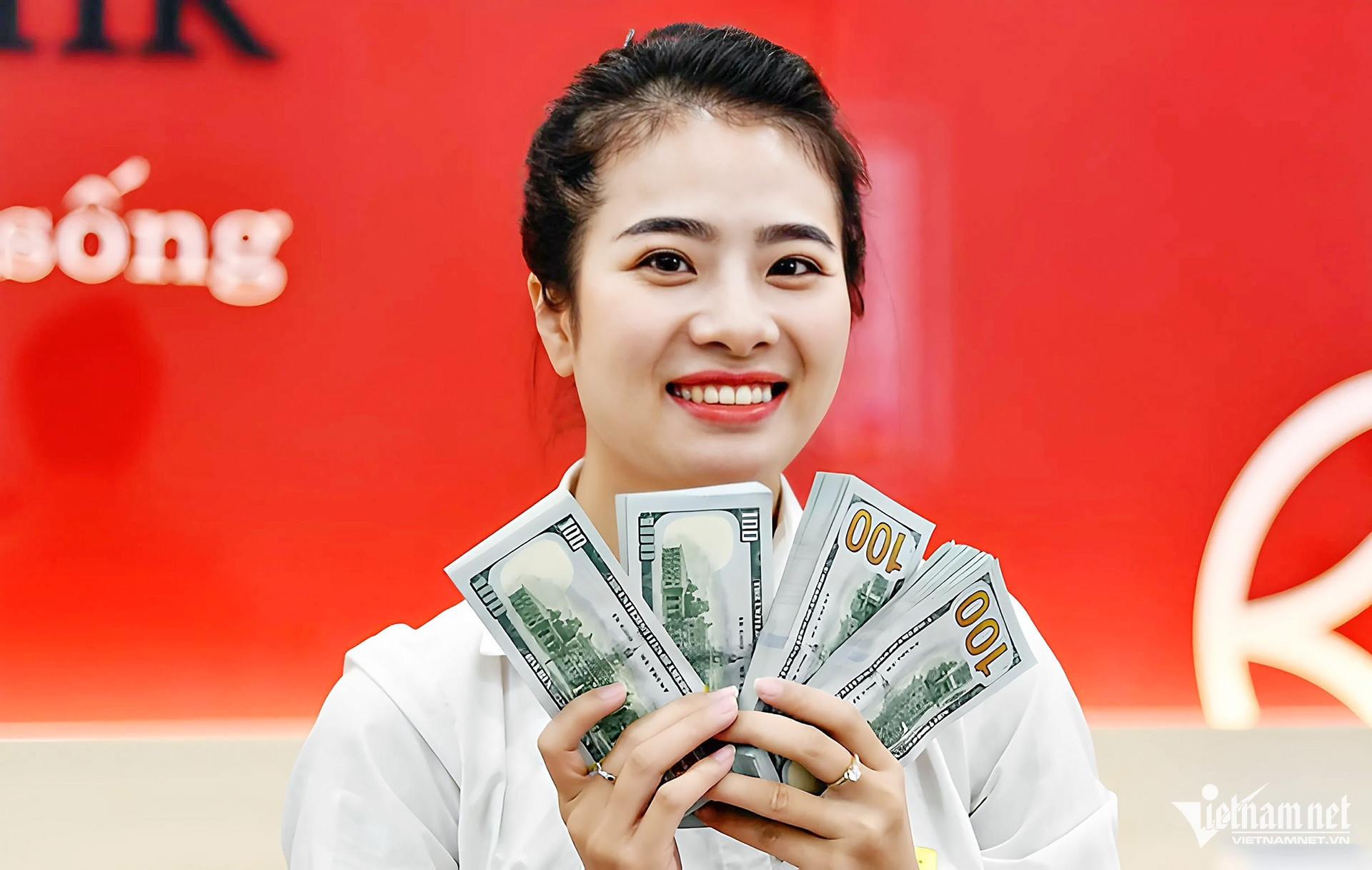 usd ngan hang 1 54019.jpg