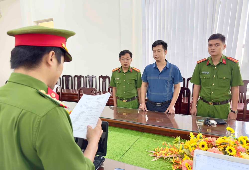 Khởi tố, bắt tạm giam Tổng Giám đốc Đỗ Huy Bình - ảnh 1