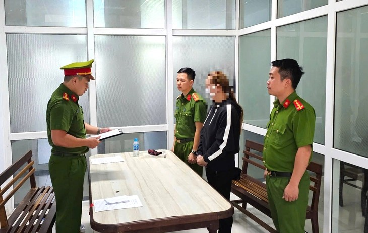 Kiểm tra trụ sở, bắt Giám đốc một công ty mỹ phẩm - ảnh 1