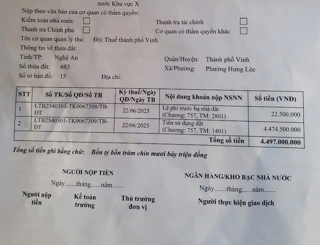Chuyển 300m2 đất vườn cạnh nghĩa trang sang đất ở, vợ chồng bà Hồng ngỡ ngàng khi phải đóng thuế 4,5 tỷ đồng