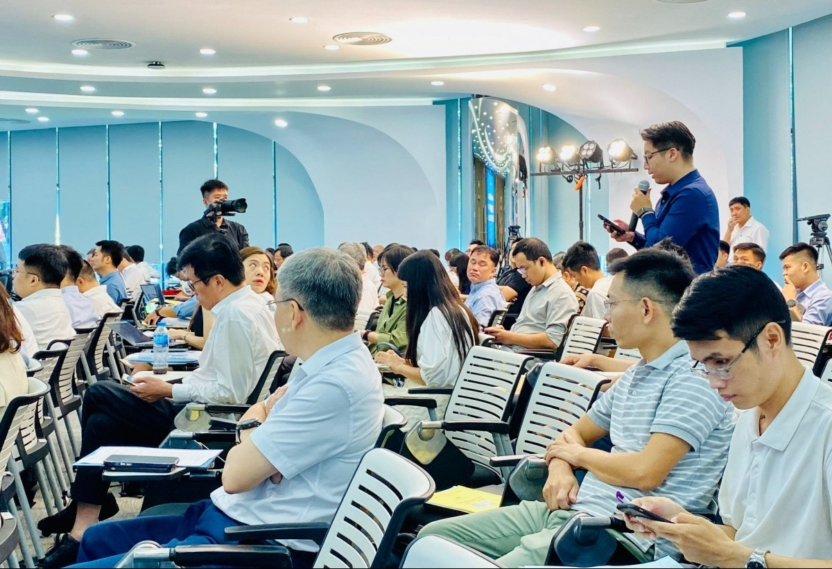 Vietnam Airline (HVN): Vừa tái cơ cấu, vừa cạnh tranh với hơn 50 đối thủ lớn trên bầu trời
