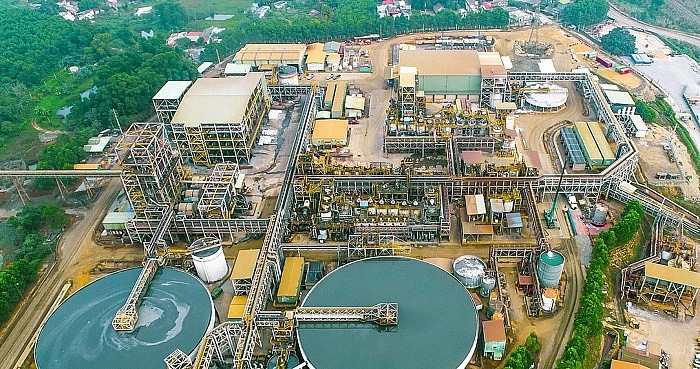 2 doanh nghiệp rổ VN30 đầu tiên hé lộ kết quả kinh doanh quý II/2025