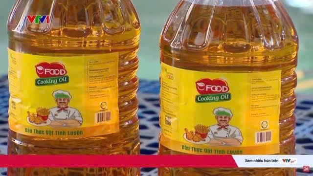 Cận cản quy trình tái chế dầu thức ăn chăn nuôi 'phù phép' thành dầu ăn Ofood cho người tại Nhật Minh Food Cận cản quy trình tái chế dầu thức ăn chăn nuôi 'phù phép' thành dầu ăn Ofood cho người tại Nhật Minh Food
