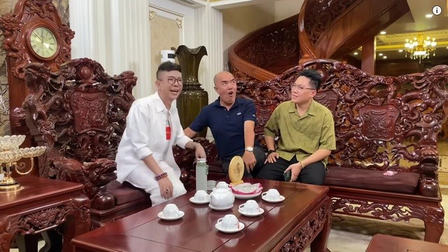 Nam ca sĩ gốc Huế bị Hoài Linh ‘cấm hát’, sở hữu ‘lâu đài’ trăm tỷ - ảnh 5