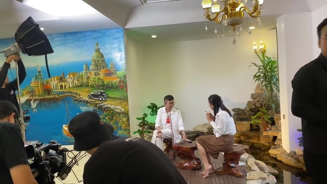 Nam ca sĩ gốc Huế bị Hoài Linh ‘cấm hát’, sở hữu ‘lâu đài’ trăm tỷ - ảnh 6