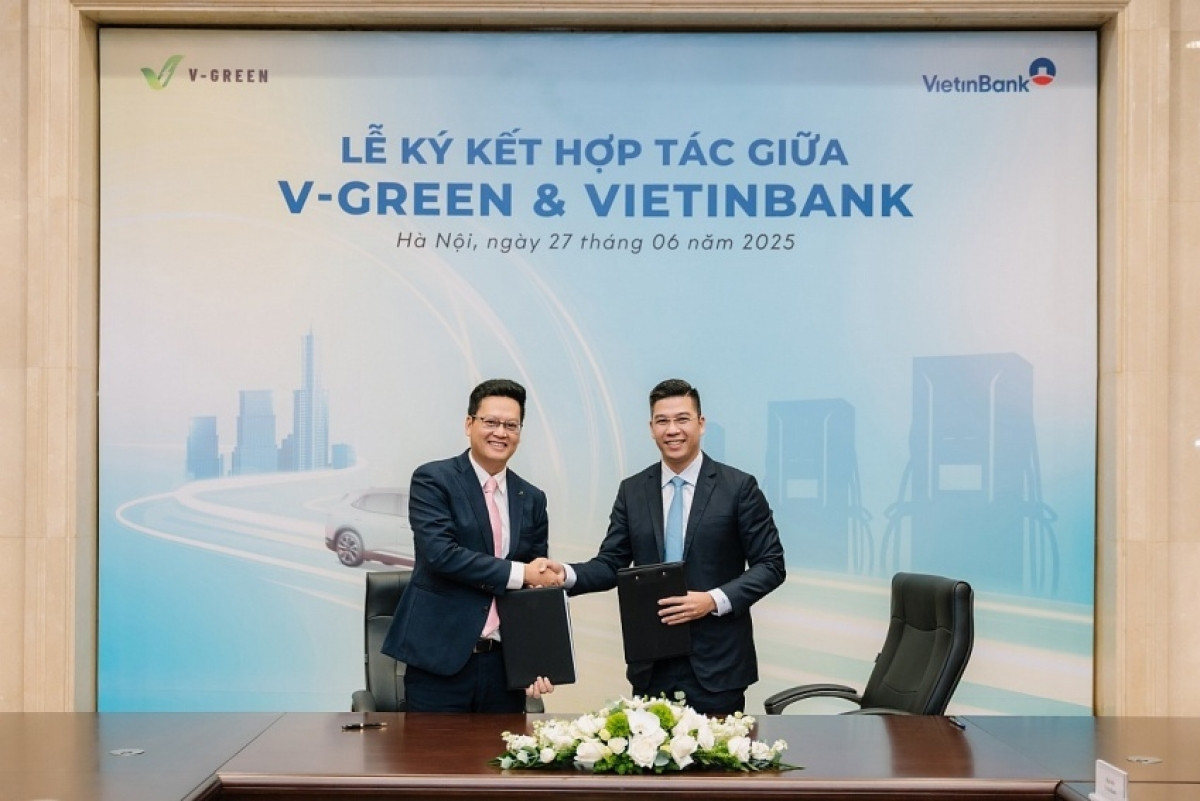 Công ty của tỷ phú Phạm Nhật Vượng bắt tay VietinBank, hỗ trợ chủ đầu tư vay tới 70% vốn trạm sạc