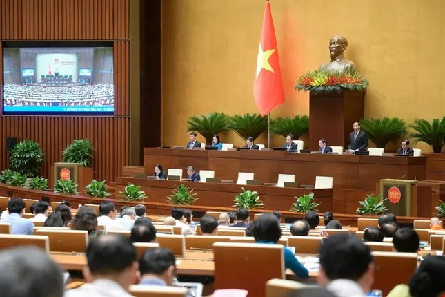 Quốc hội họp phiên bế mạc, biểu quyết thông qua nhiều nội dung quan trọng ảnh 1