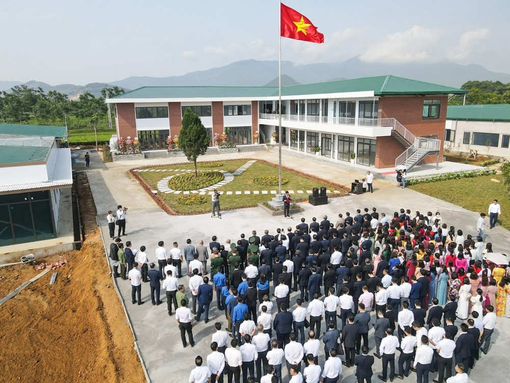 Trường đại học rộng nhất Việt Nam, có hơn 500 giáo sư, phó giáo sư và trên 1.800 tiến sĩ - ảnh 2