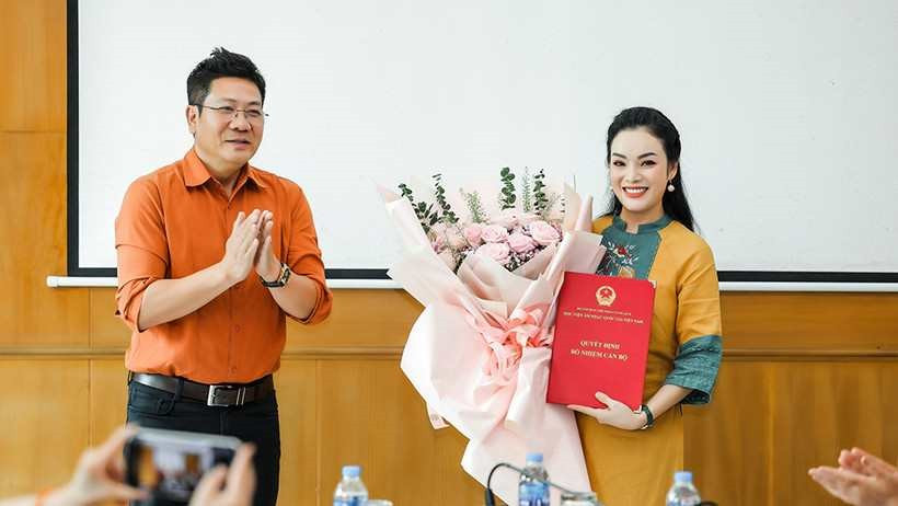 2 NSƯT nổi tiếng có học vị Tiến sĩ: Người là Phó Hiệu trưởng trường Sân khấu, người giữ chức cao ở Nhạc viện - ảnh 4