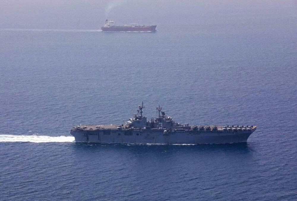Tàu qua eo biển Hormuz đua nhau tự nhận ‘quốc tịch Trung Quốc’ để tránh đòn - ảnh 2