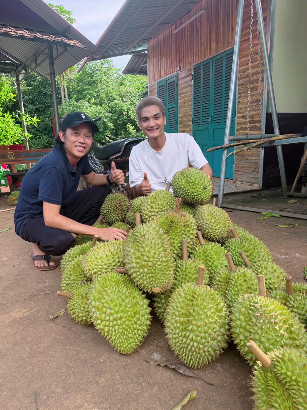 Tình trạng hiện tại của NSƯT Hoài Linh sau khi gia đình thông báo khẩn đến toàn bộ khán giả - ảnh 1