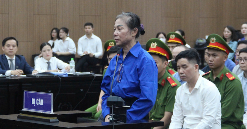 Nói lời sau cùng, cựu bí thư Vĩnh Phúc Hoàng Thị Thuý Lan bật khóc xin tha thứ