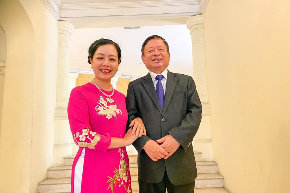 Nữ NSƯT đẹp nổi tiếng Hà Nội, từng bị kỷ luật năm 20 tuổi vì kết hôn, U60 viên mãn bên chồng là Tiến sĩ khoa học, Phó giáo sư - ảnh 5