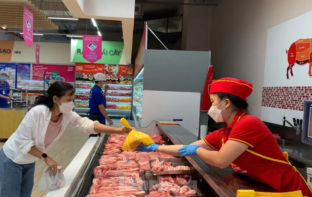 Nỗi lo của bà nội trợ: Hàng hóa tăng giá nhưng ‘không thể không mua’ ảnh 3