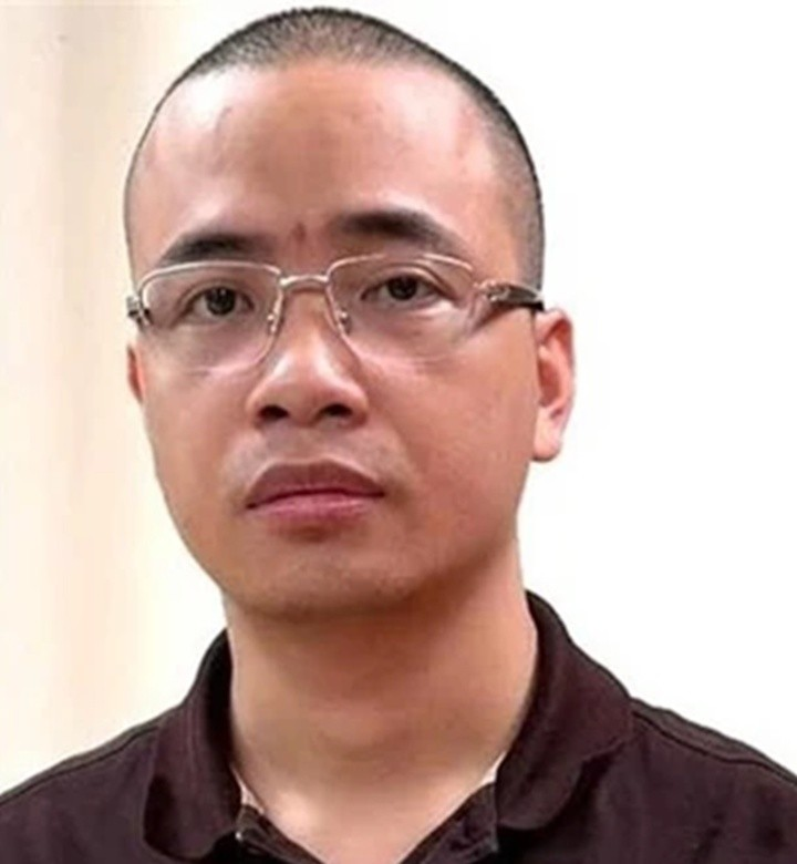 ‘Phong tỏa’ tài sản của một Phó Tổng giám đốc sinh năm 1992 - ảnh 1