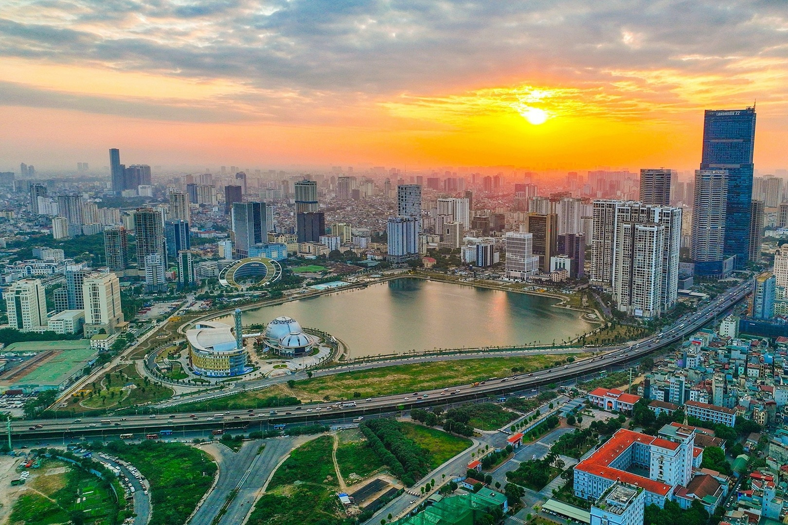 Nhu cầu mua bất động sản Hà Nội vẫn ở mức cao, người mua ngày càng thận trọng- Ảnh 1. Nhu cầu mua bất động sản Hà Nội vẫn ở mức cao, người mua ngày càng thận trọng- Ảnh 1.