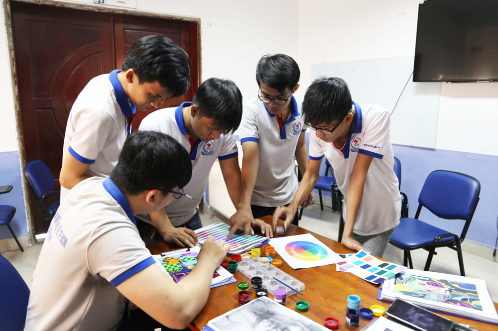 Ngành học cực tiềm năng nhưng nhiều phụ huynh đánh giá ‘mơ mộng’: Cơ hội việc làm rộng mở, dễ ‘hốt bạc tỷ’ nếu đáp ứng 5 tiêu chí - ảnh 2
