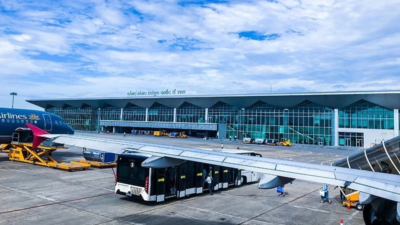 Từ hôm nay, một sân bay quốc tế của Việt Nam tạm đóng cửa: Tăng tần suất đường bay lân cận, tàu khách gánh thêm trọng trách- Ảnh 4. Từ hôm nay, một sân bay quốc tế của Việt Nam tạm đóng cửa: Tăng tần suất đường bay lân cận, tàu khách gánh thêm trọng trách- Ảnh 4.