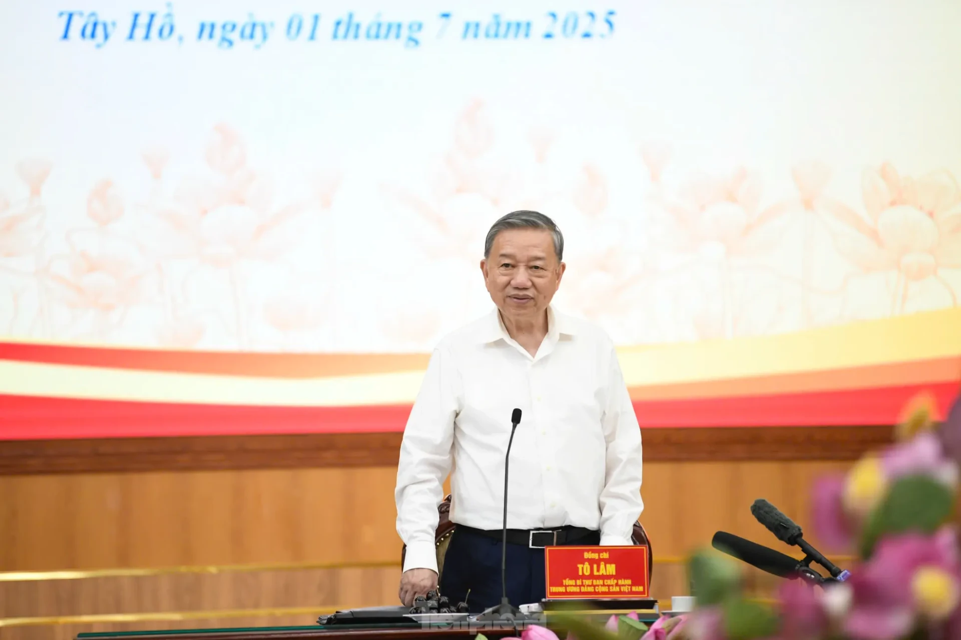 Tổng Bí thư: Công chức phường thấy dân khó khăn phải lao đến hỗ trợ ảnh 1