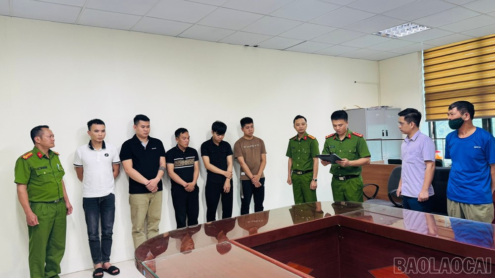 Thu giữ tài sản, bắt khẩn cấp 13 đối tượng vay tiền từ Ngân hàng VPBank - ảnh 3