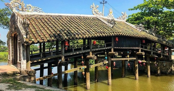 Cầu ngói cổ 250 tuổi sở hữu kiến trúc thượng gia, hạ kiều hiếm có tại Việt Nam