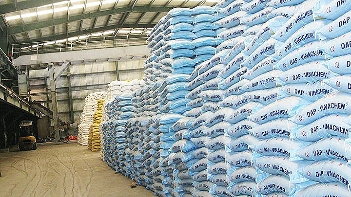 Ngành phân bón thoát ‘vòng kim cô’ VAT sau 1 thập kỷ oằn mình chịu thiệt, giành lại lợi thế sân nhà