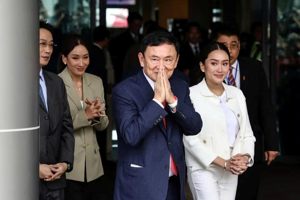 Nền kinh tế thứ hai Đông Nam Á lung lay: Tăng trưởng lao dốc, khủng hoảng chính trị rình rập - ảnh 2