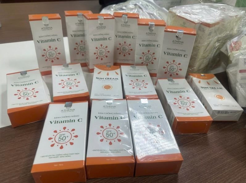 Phanh phui vụ kem chống nắng Athena: 'Chỉ số ảo' lừa người dùng, từng bị cảnh báo từ 2024