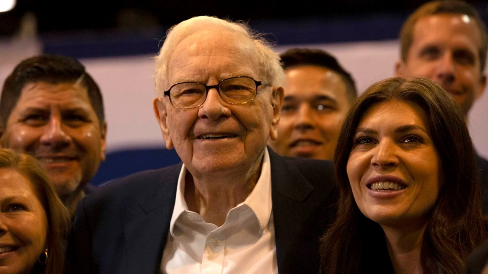 Warren Buffett tiếp tục ‘vung tay’ làm từ thiện: Tổng cộng lên tới 60 tỷ USD, vượt cả tài sản thời hoàng kim 9 năm trước - ảnh 1