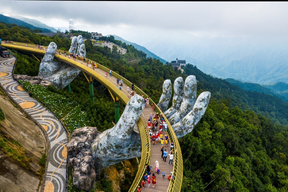 Khu du lịch nằm trên dãy núi nổi tiếng thế giới của Việt Nam chính thức 'tung' ưu đãi lớn cho du khách - ảnh 2