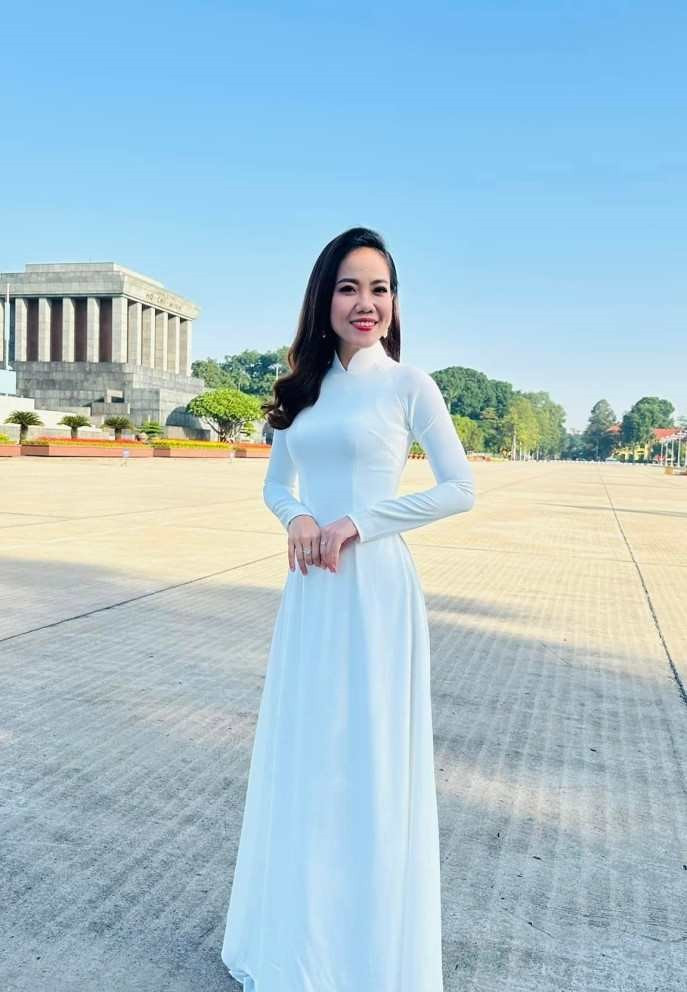 NSƯT tốt nghiệp Thủ khoa với điểm tuyệt đối, được phong tặng danh hiệu khi mới 36 tuổi - ảnh 2