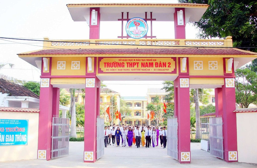 Chỉ cần 2,5 điểm đã trúng tuyển lớp 10 vào trường công lập: Hiệu trưởng lên tiếng - ảnh 2