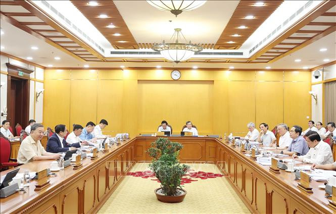 Tổng Bí thư Tô Lâm: Kịp thời tháo gỡ khó khăn, vướng mắc khi vận hành bộ máy mới- Ảnh 4. Tổng Bí thư Tô Lâm: Kịp thời tháo gỡ khó khăn, vướng mắc khi vận hành bộ máy mới- Ảnh 4.