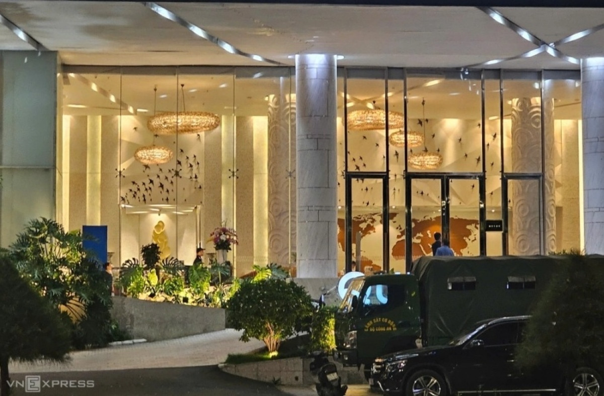 Chân dung doanh nghiệp đứng sau khách sạn 5 sao nổi tiếng tại Nha Trang vừa bị Công an đột xuất kiểm tra