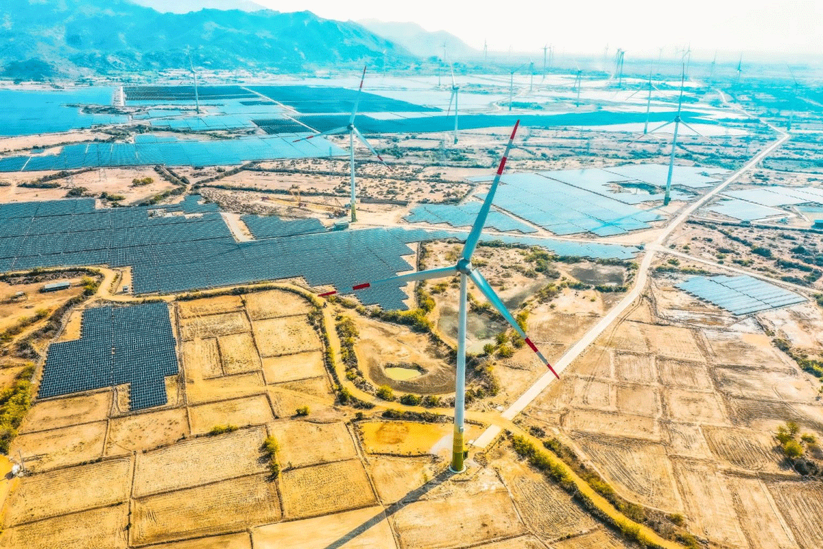 Vị đại gia 'cứu Xuân Son' sắp rót 500 tỷ vào một CTCK: Vừa cạnh tranh với Hòa Phát, vừa tham vọng bám đuổi TCBS, SSI